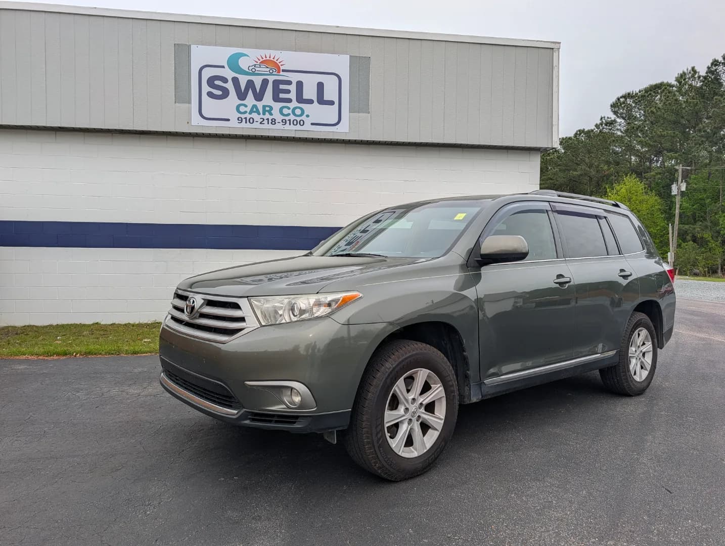 2013 Toyota Highlander - Photo 1 of 22