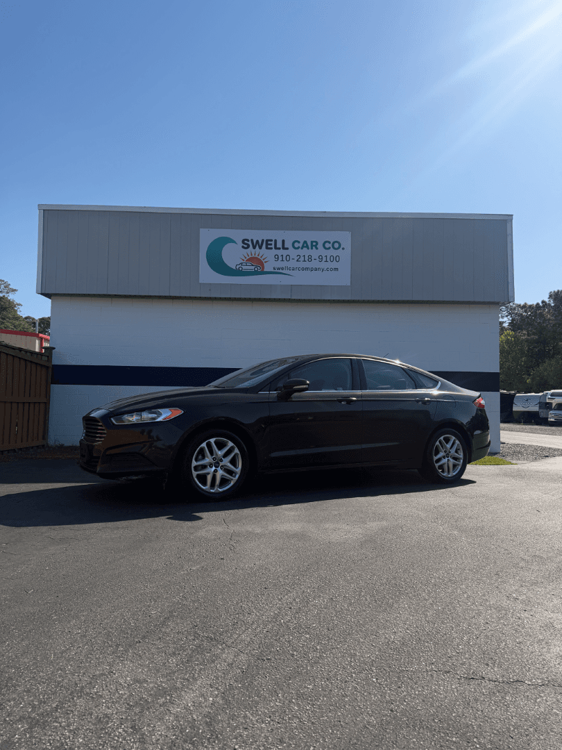 2013 Ford Fusion - Photo 1 of 14